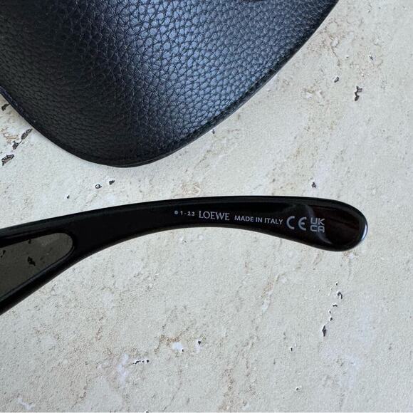 New! LOEWE LW40131I 01C Square Mask Sunglasses, Black, Authentic - Picture 6 of 14